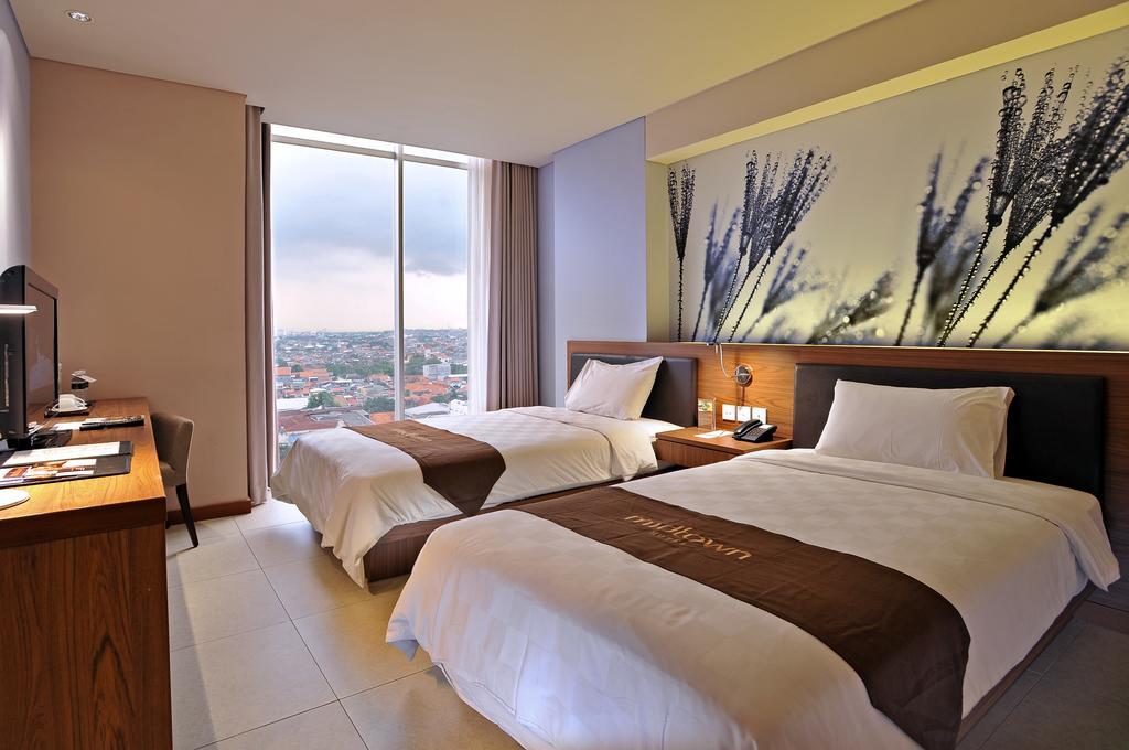 Midtown Hotel Surabaya Exterior foto