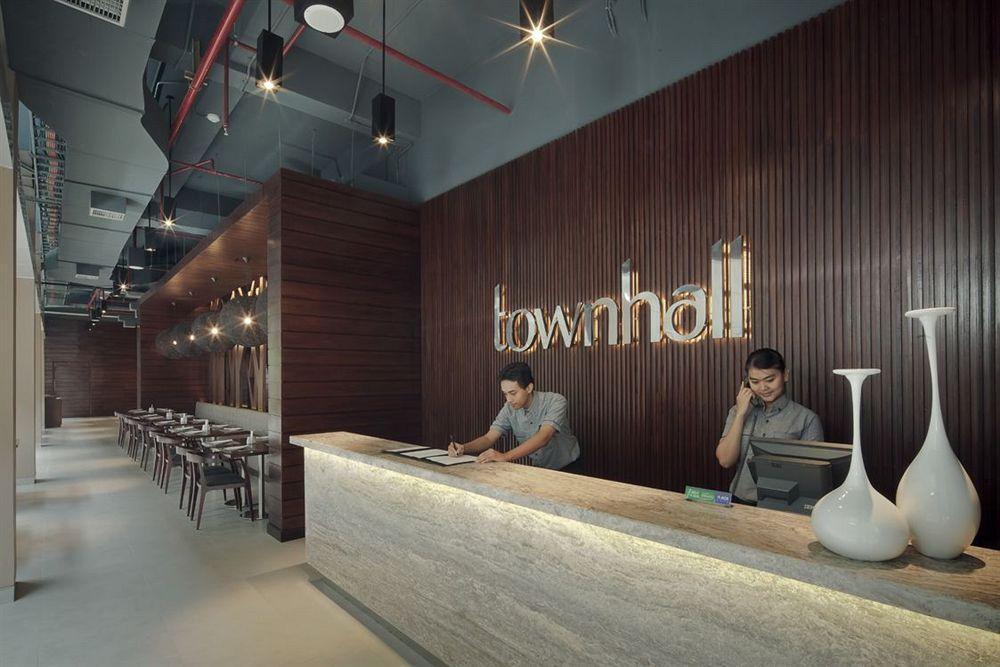 Midtown Hotel Surabaya Exterior foto